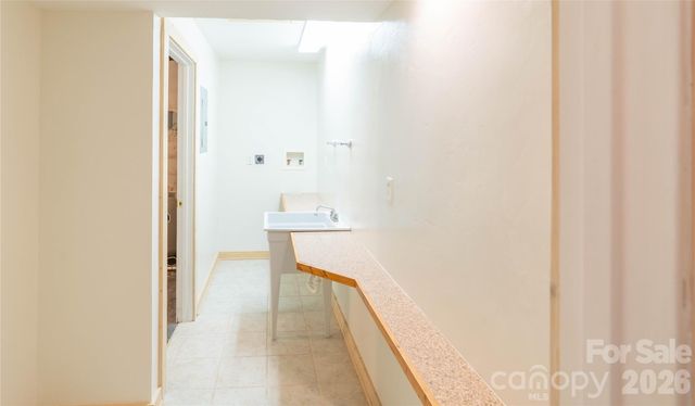 506 Brook Knoll Circle, Weaverville, NC 28787