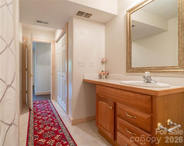 506 Brook Knoll Circle, Weaverville, NC 28787
