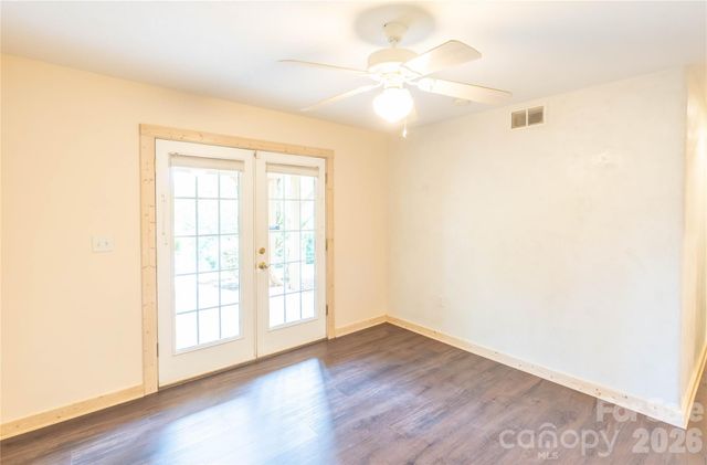 506 Brook Knoll Circle, Weaverville, NC 28787