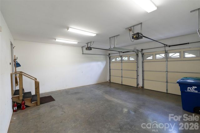 506 Brook Knoll Circle, Weaverville, NC 28787