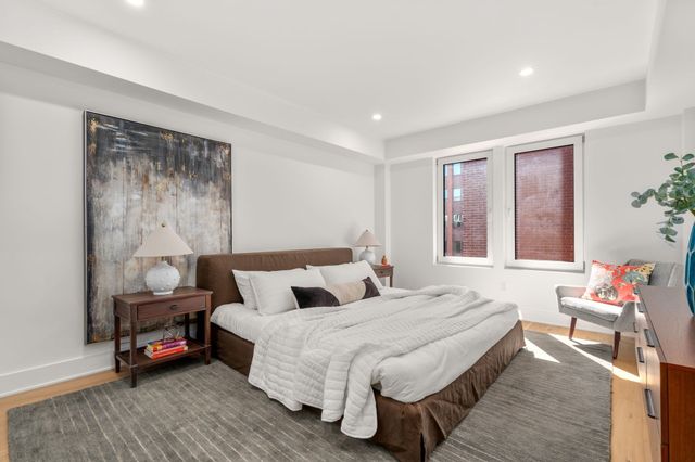 230 Friend Street 7, Boston, MA 02114