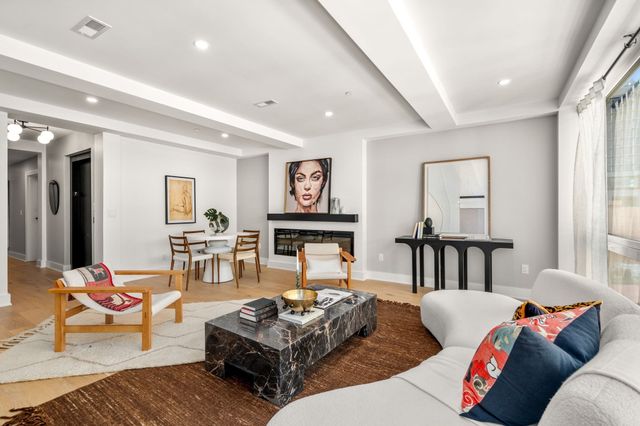 230 Friend Street 7, Boston, MA 02114