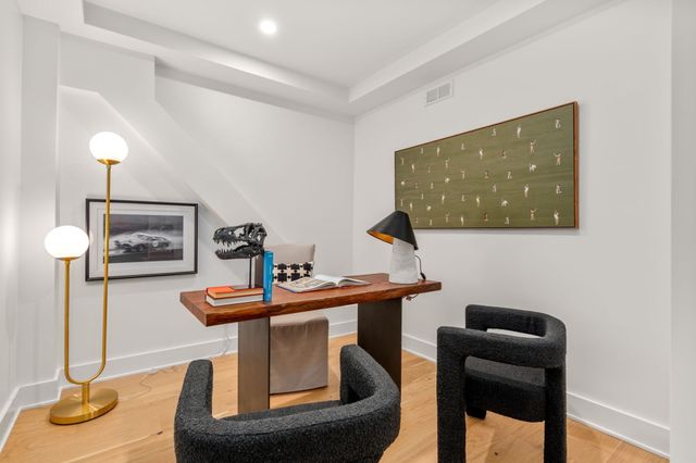 230 Friend Street 7, Boston, MA 02114