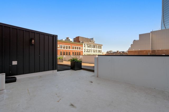 230 Friend Street 7, Boston, MA 02114