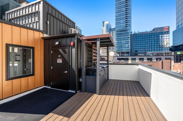 230 Friend Street 7, Boston, MA 02114