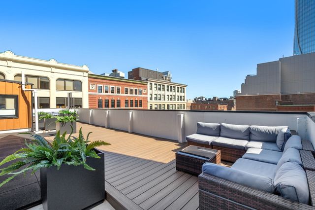 230 Friend Street 7, Boston, MA 02114