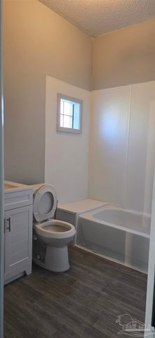 510 N G St, Pensacola, FL 32501