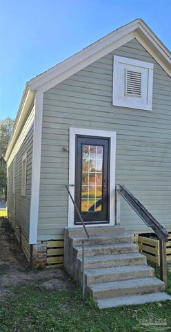 510 N G St, Pensacola, FL 32501