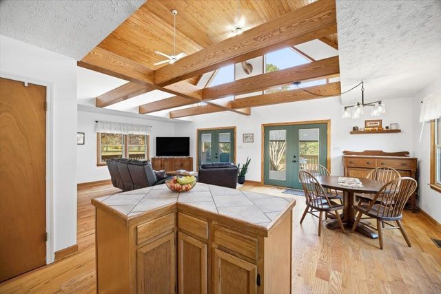 69 ALLENTOWN LN, Stuarts Draft, VA 24477