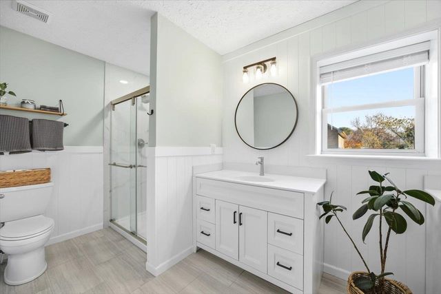 69 ALLENTOWN LN, Stuarts Draft, VA 24477