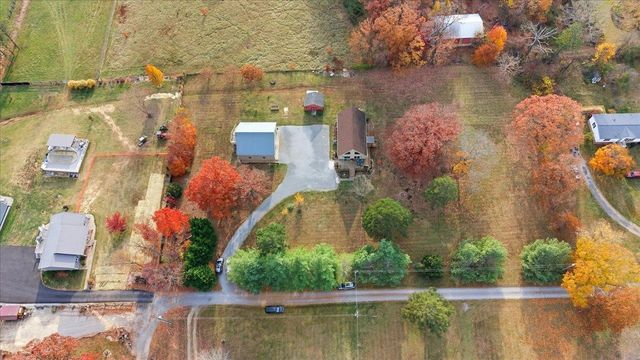 69 ALLENTOWN LN, Stuarts Draft, VA 24477