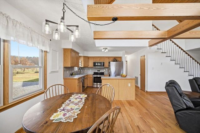 69 ALLENTOWN LN, Stuarts Draft, VA 24477