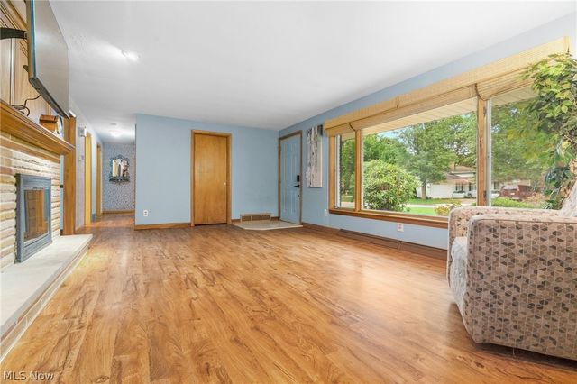 2033 Clearview Street NE, Massillon, OH 44646