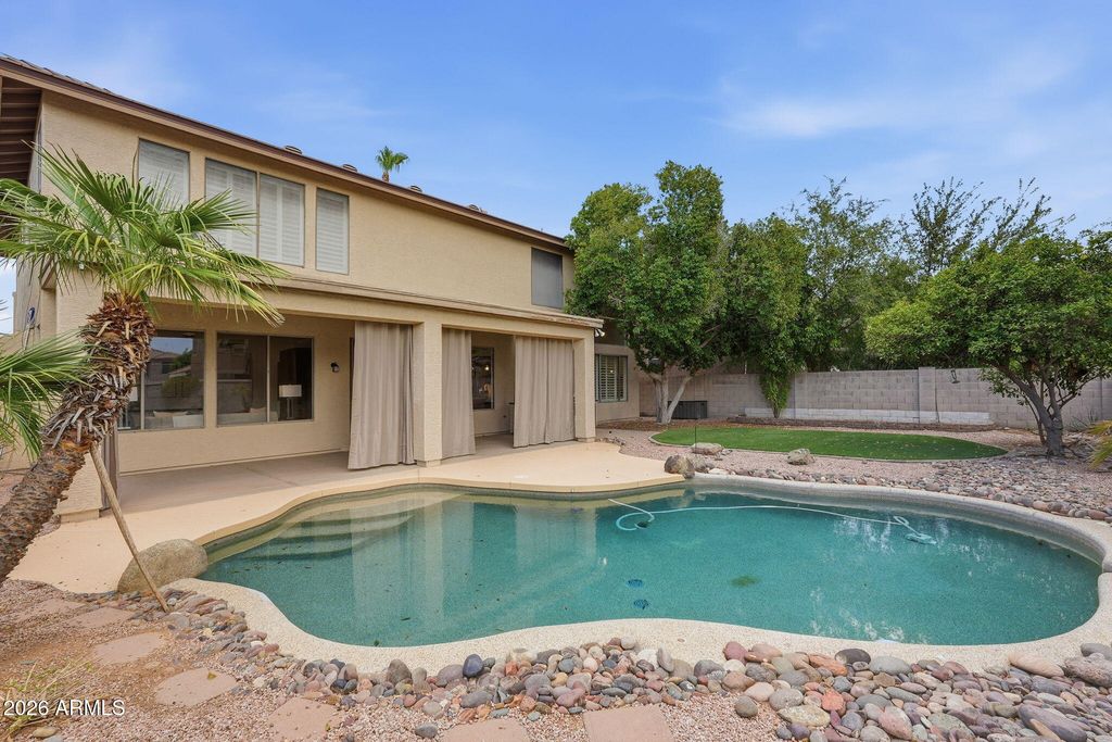 840 N BULLMOOSE Drive, Chandler, AZ 85224 — exterior