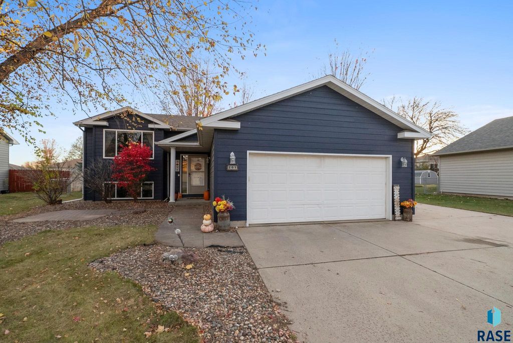 201 W Greenwood St Street, Brandon, SD 57005