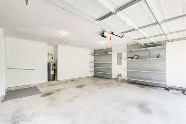 221 Glenview Trail, Griffin, GA 30224