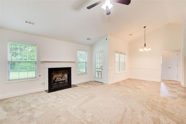 221 Glenview Trail, Griffin, GA 30224