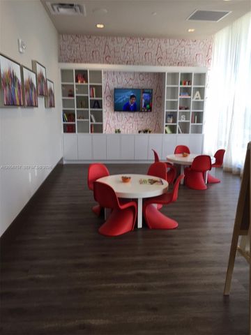 5252 NW 85th Ave 801, Doral, FL 33166