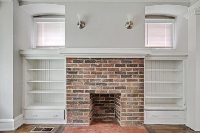 3713 N 15th STREET, Milwaukee, WI 53206