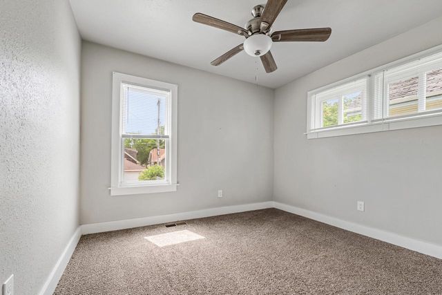 3713 N 15th STREET, Milwaukee, WI 53206