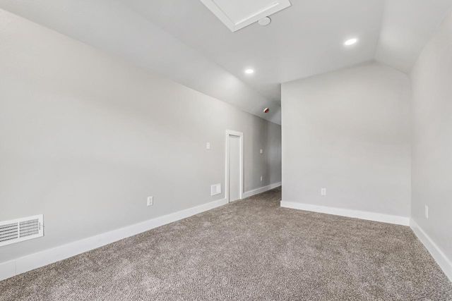 3713 N 15th STREET, Milwaukee, WI 53206