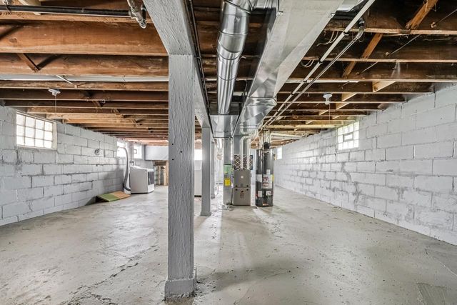 3713 N 15th STREET, Milwaukee, WI 53206
