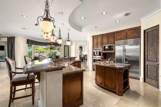 3511 Avignon Court, Houston, TX 77082