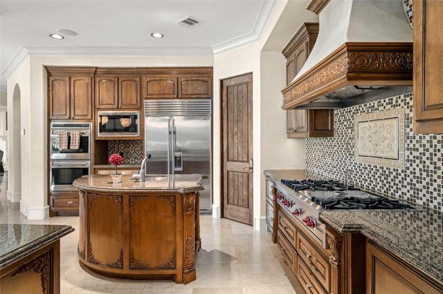 3511 Avignon Court, Houston, TX 77082