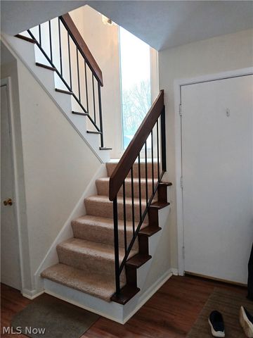 940 Trimble Place, Sagamore Hills, OH 44067