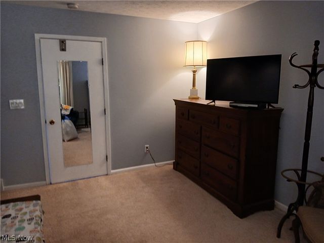 940 Trimble Place, Sagamore Hills, OH 44067