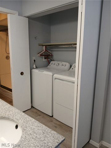 940 Trimble Place, Sagamore Hills, OH 44067