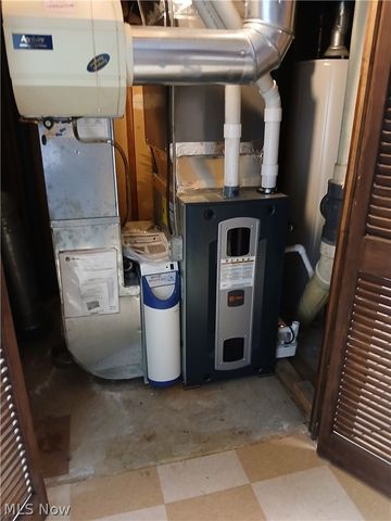 940 Trimble Place, Sagamore Hills, OH 44067