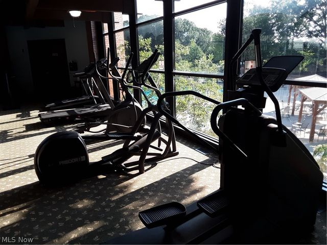 940 Trimble Place, Sagamore Hills, OH 44067