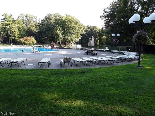 940 Trimble Place, Sagamore Hills, OH 44067