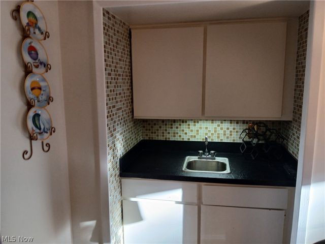 940 Trimble Place, Sagamore Hills, OH 44067