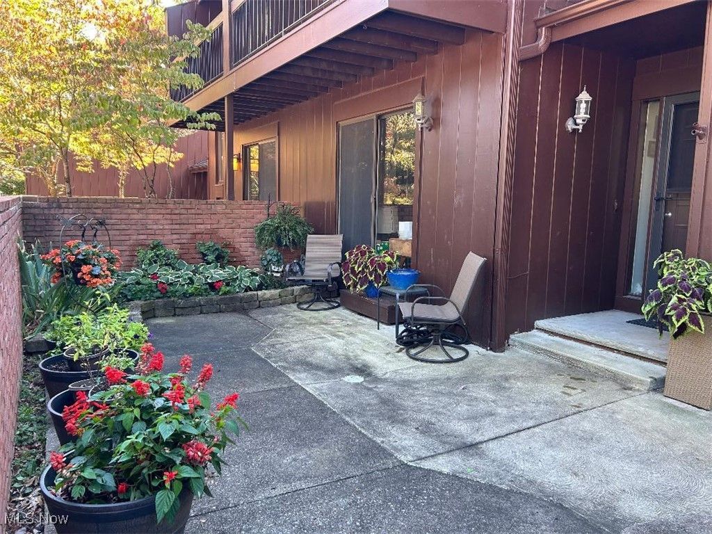 940 Trimble Place, Sagamore Hills, OH 44067