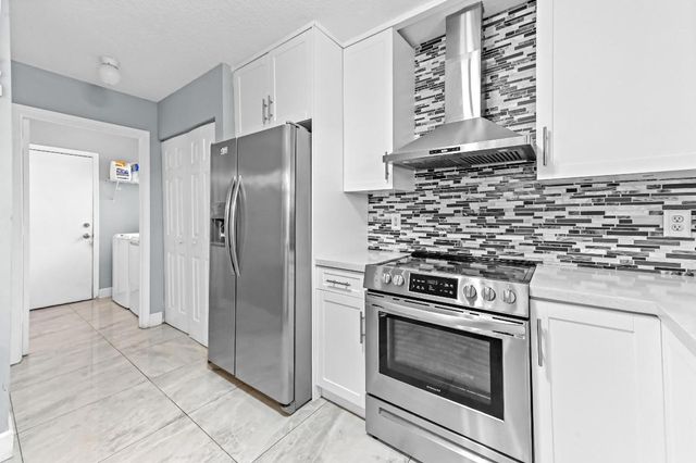 6296 Terra Rosa Circle, Boynton Beach, FL 33472