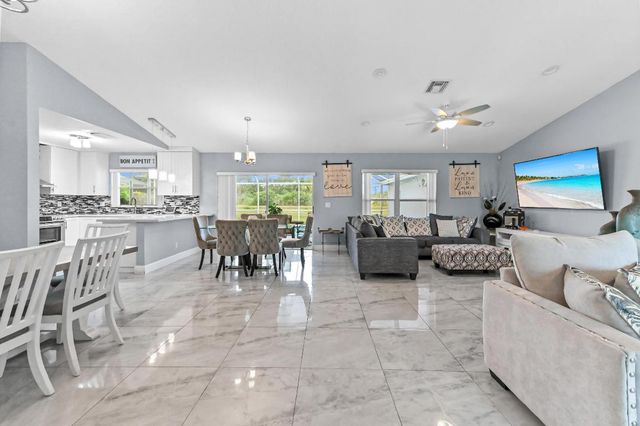 6296 Terra Rosa Circle, Boynton Beach, FL 33472