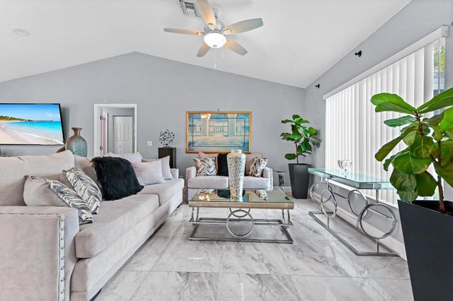 6296 Terra Rosa Circle, Boynton Beach, FL 33472