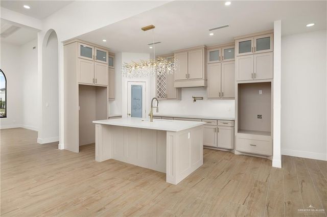 2502 Viola Street, Mission, TX 78574