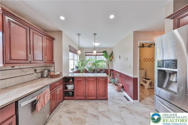 1222 Sycamore, Forks Twp, PA 18040