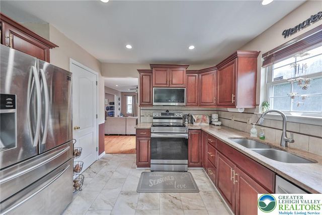 1222 Sycamore, Forks Twp, PA 18040