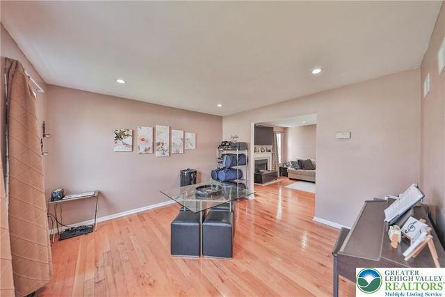 1222 Sycamore, Forks Twp, PA 18040