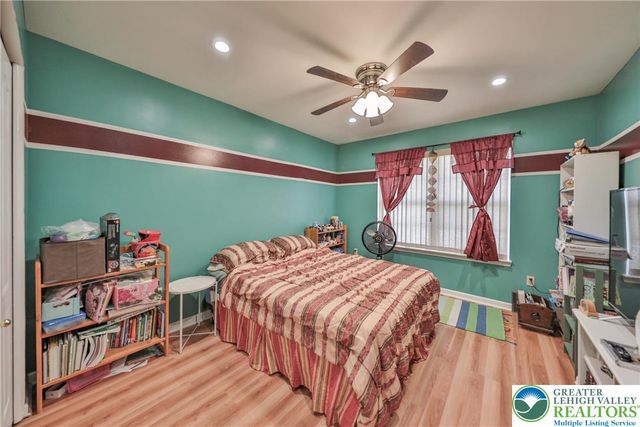 1222 Sycamore, Forks Twp, PA 18040