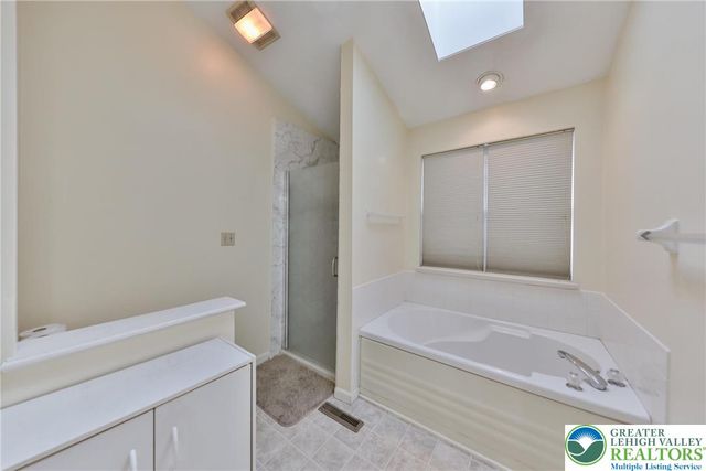 1222 Sycamore, Forks Twp, PA 18040