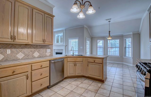 226 Country Club Parkway, Maumelle, AR 72113