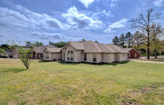 226 Country Club Parkway, Maumelle, AR 72113