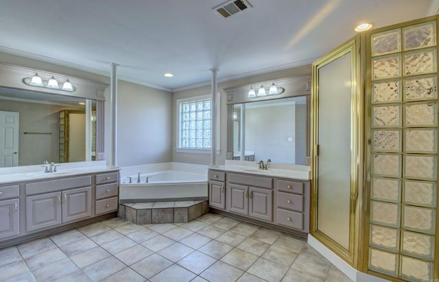 226 Country Club Parkway, Maumelle, AR 72113
