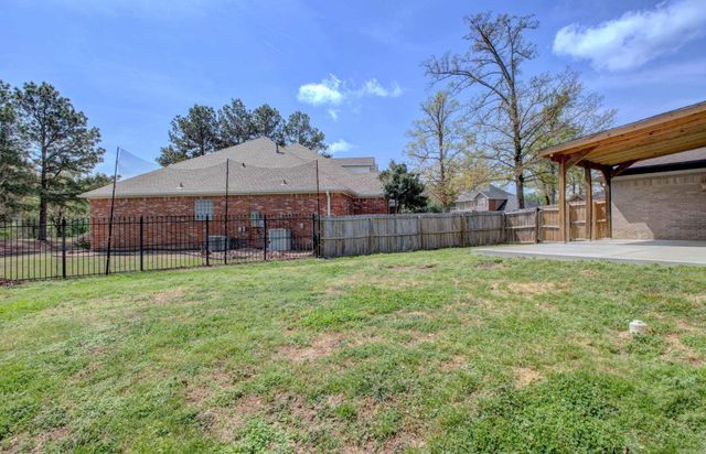 226 Country Club Parkway, Maumelle, AR 72113