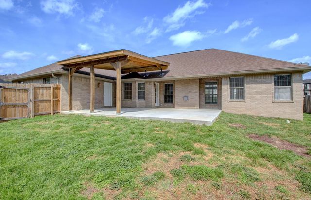 226 Country Club Parkway, Maumelle, AR 72113